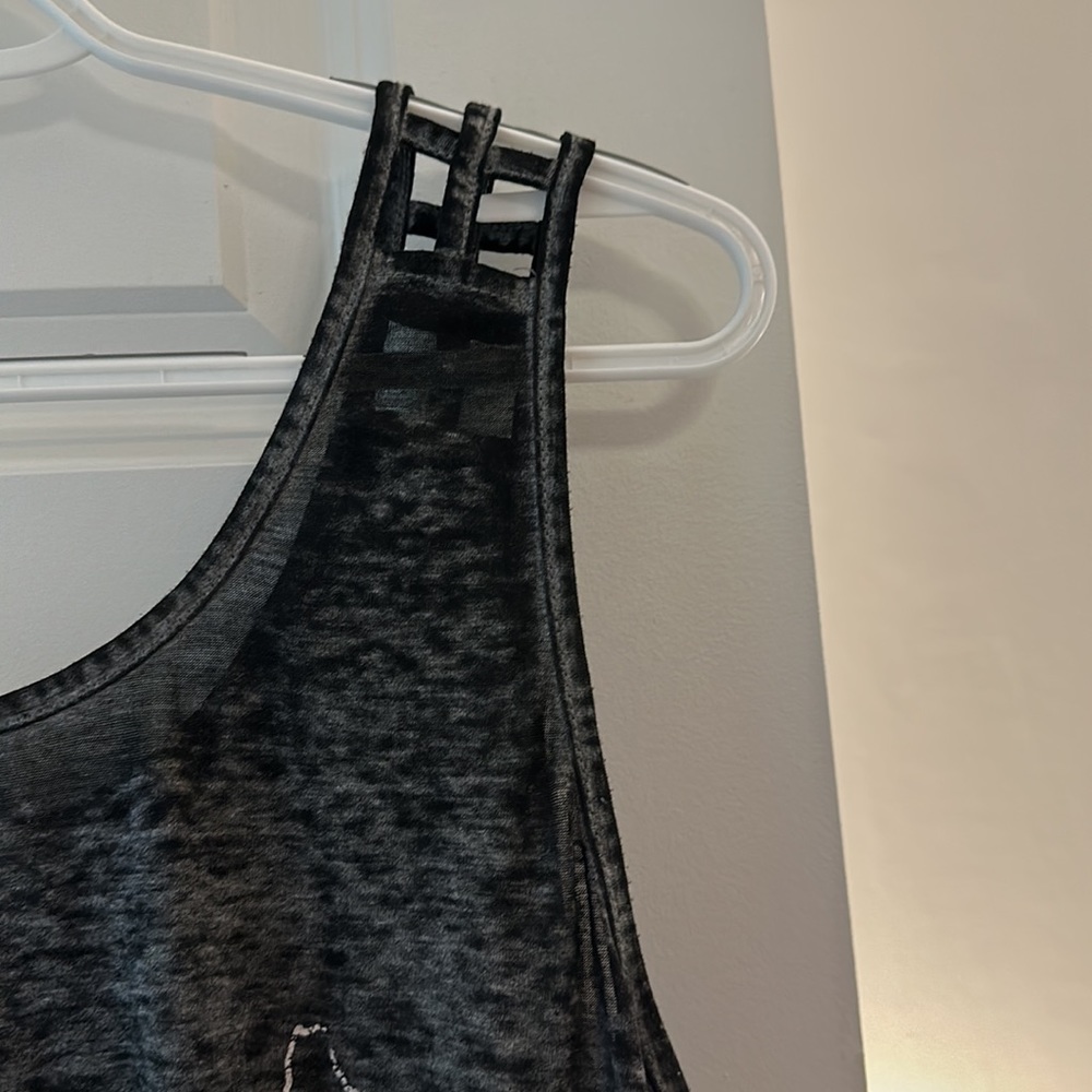 Maurice's Tank XXL - Picture 3 of 4